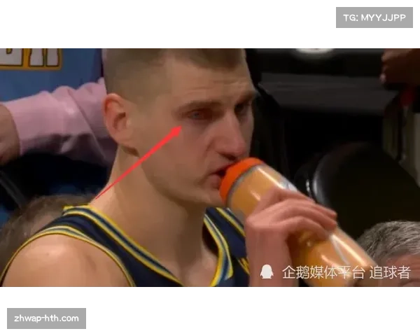 狄龙·布鲁克斯与格兰特·威廉姆斯发生口角，双方各领一次技犯